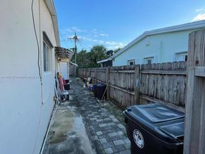 1715 Sunset Ave, Lake Worth FL 33460
