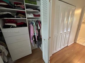 324 SE 10th St 207, Dania Beach FL 33004