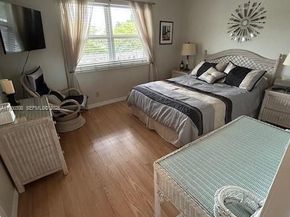 324 SE 10th St 207, Dania Beach FL 33004