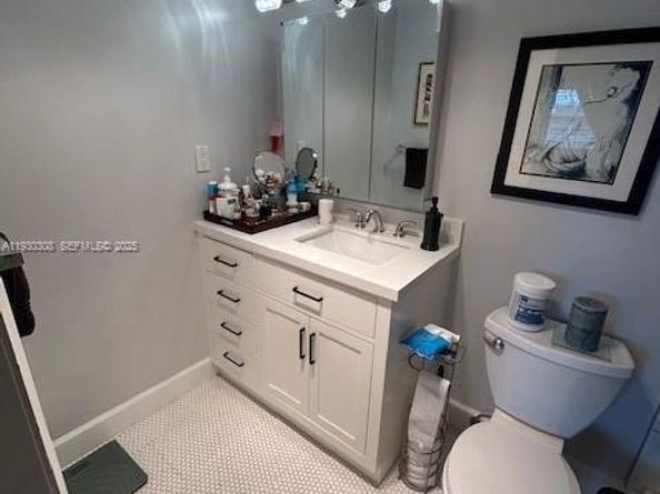 324 SE 10th St 207, Dania Beach FL 33004