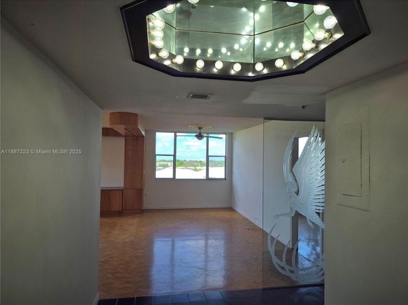 4001 Hillcrest Dr 6024, Hollywood FL 33021
