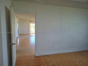 4001 Hillcrest Dr 6024, Hollywood FL 33021