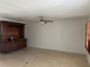 501 Blue Heron Dr 110A, Hallandale Beach FL 33009