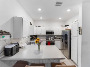 1061 NW 208th Ter, Miami Gardens FL 33169