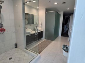 2950 NE 188th St 501, Aventura FL 33180