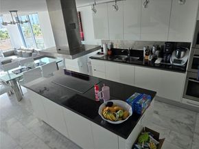 2950 NE 188th St 501, Aventura FL 33180