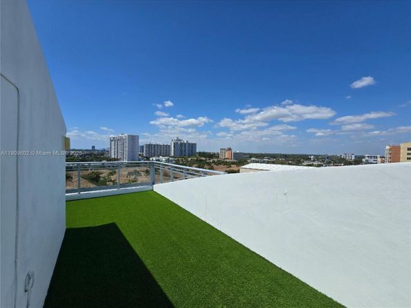 2950 NE 188th St 501, Aventura FL 33180