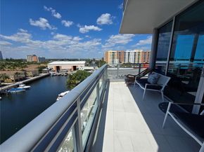 2950 NE 188th St 501, Aventura FL 33180