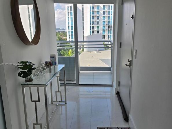 2950 NE 188th St 501, Aventura FL 33180