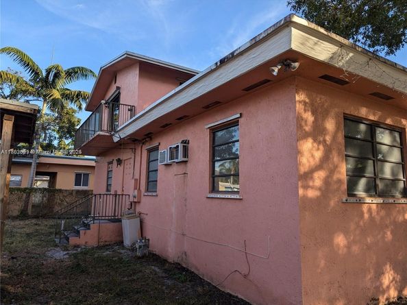 1853 Taft St, Hollywood FL 33020