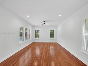 2025 Harbor View Cir, Weston FL 33327