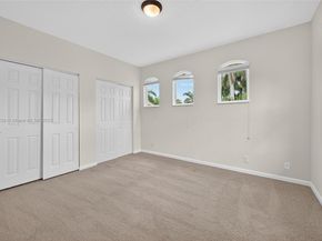 2025 Harbor View Cir, Weston FL 33327
