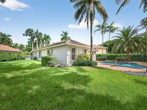 2025 Harbor View Cir, Weston FL 33327