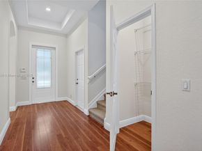 2025 Harbor View Cir, Weston FL 33327