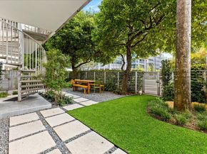 1700 Meridian Ave 203, Miami Beach FL 33139