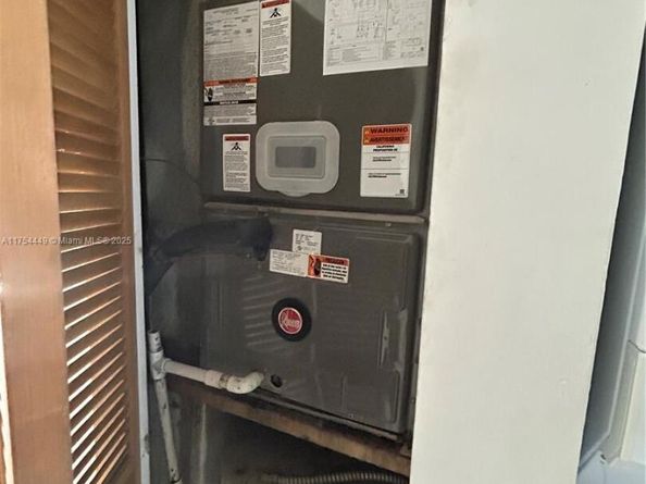 3806 SW 84th Ave 17E, Miami FL 33155