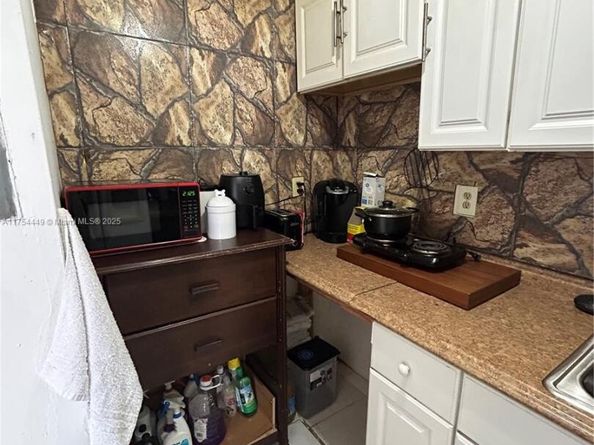 3806 SW 84th Ave 17E, Miami FL 33155