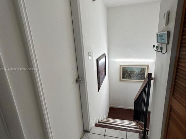 3806 SW 84th Ave 17E, Miami FL 33155