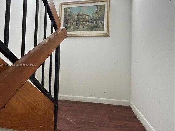 3806 SW 84th Ave 17E, Miami FL 33155