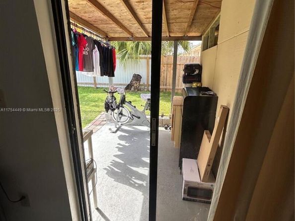 3806 SW 84th Ave 17E, Miami FL 33155