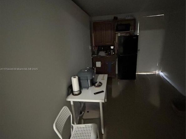 3806 SW 84th Ave 17E, Miami FL 33155