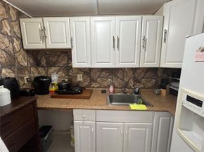 3806 SW 84th Ave 17E, Miami FL 33155