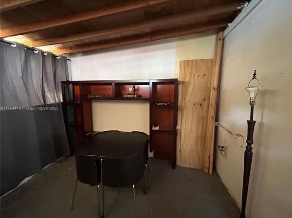 3806 SW 84th Ave 17E, Miami FL 33155