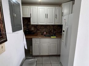 3806 SW 84th Ave 17E, Miami FL 33155