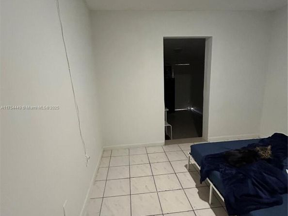 3806 SW 84th Ave 17E, Miami FL 33155