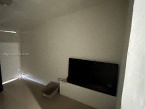 3806 SW 84th Ave 17E, Miami FL 33155