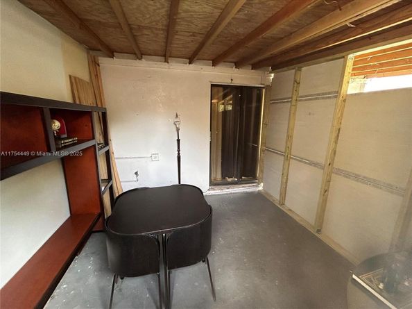 3806 SW 84th Ave 17E, Miami FL 33155