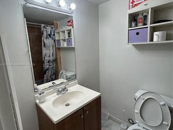 3806 SW 84th Ave 17E, Miami FL 33155