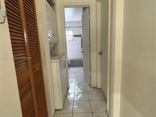 3806 SW 84th Ave 17E, Miami FL 33155