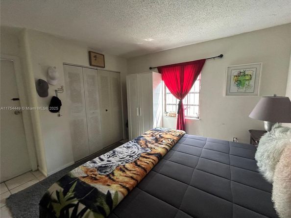 3806 SW 84th Ave 17E, Miami FL 33155