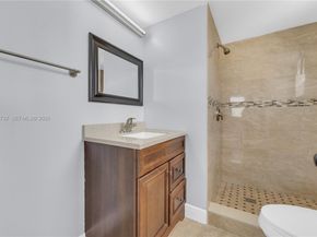 8280 Sunrise Lakes Blvd 301, Sunrise FL 33322