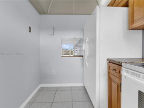 8280 Sunrise Lakes Blvd 301, Sunrise FL 33322