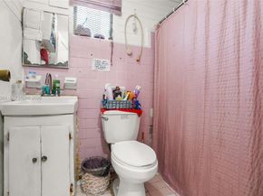 1733 NW 66th St, Miami FL 33147