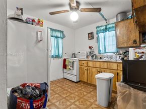 1733 NW 66th St, Miami FL 33147