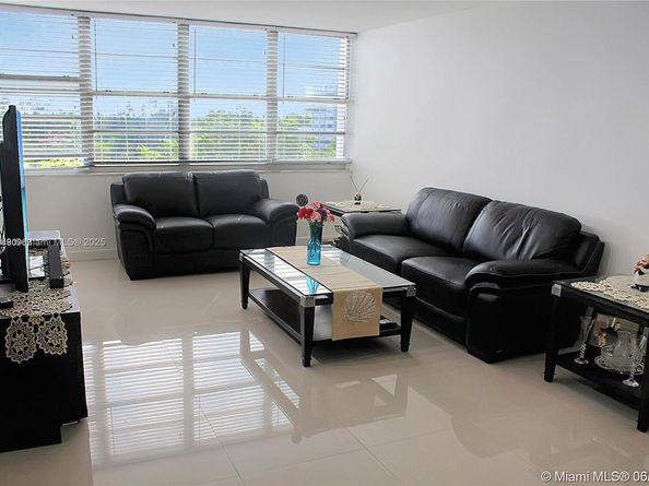 1351 NE Miami Gardens Dr 511E, Miami FL 33179