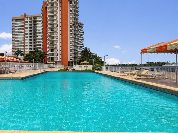1351 NE Miami Gardens Dr 511E, Miami FL 33179