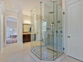 4090 Barbarossa Ave, Miami FL 33133