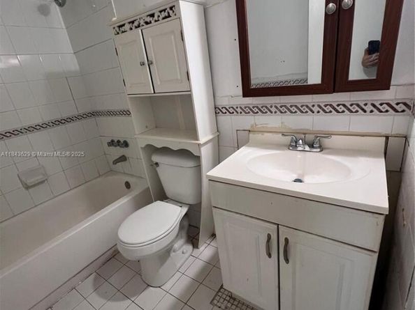271 NW 177th St B205, Miami Gardens FL 33169