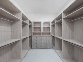 7124 Fisher Island Dr 7124, Miami Beach FL 33109