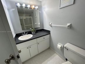 2899 Collins Ave 1040, Miami Beach FL 33140