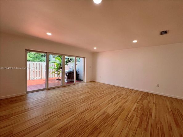 8111 SW 81st Pl, Miami FL 33143