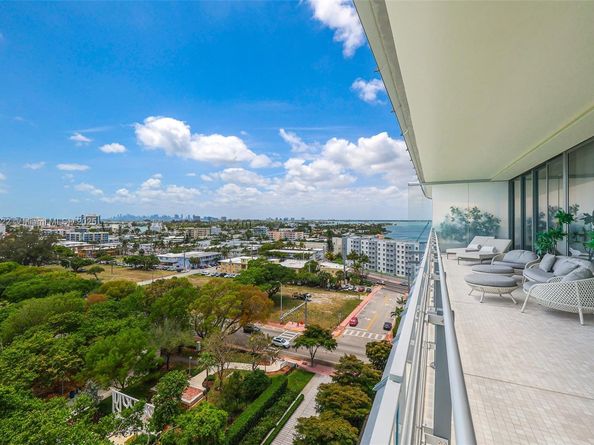 8701 Collins Ave 904, Miami Beach FL 33154