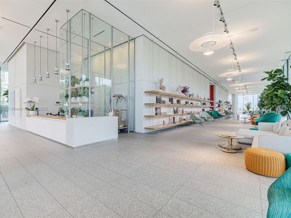 8701 Collins Ave 904, Miami Beach FL 33154