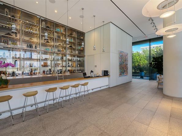 8701 Collins Ave 904, Miami Beach FL 33154