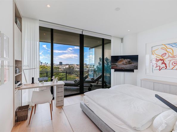 8701 Collins Ave 904, Miami Beach FL 33154