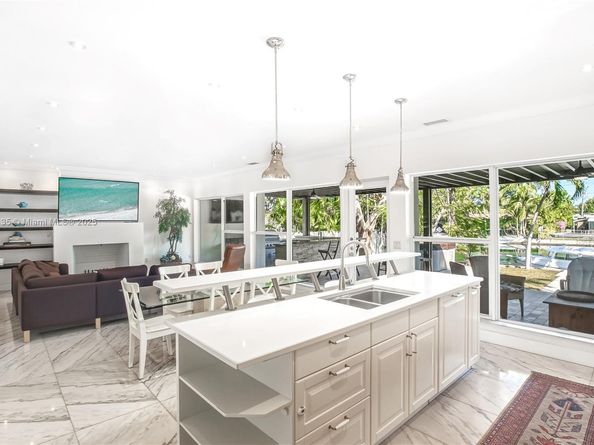 12545 Palm Rd, North Miami FL 33181